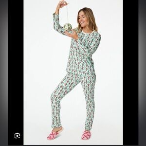 Roller Rabbit Monkey Mas Pajamas Monkeys Size Large Holiday Red Green